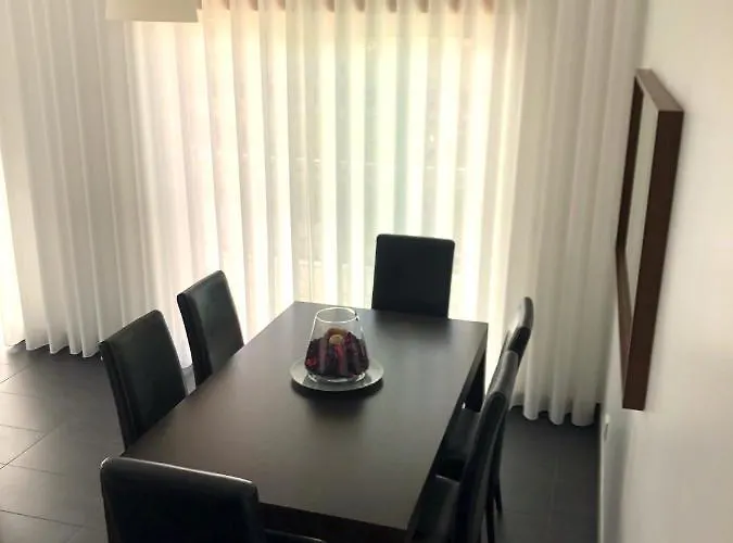 Alojamentos Campo & Mar-t2 Com Piscina