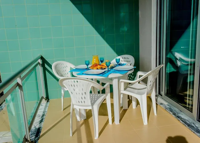 Alojamentos Campo & Mar-t2 Com Piscina São Martinho do Porto