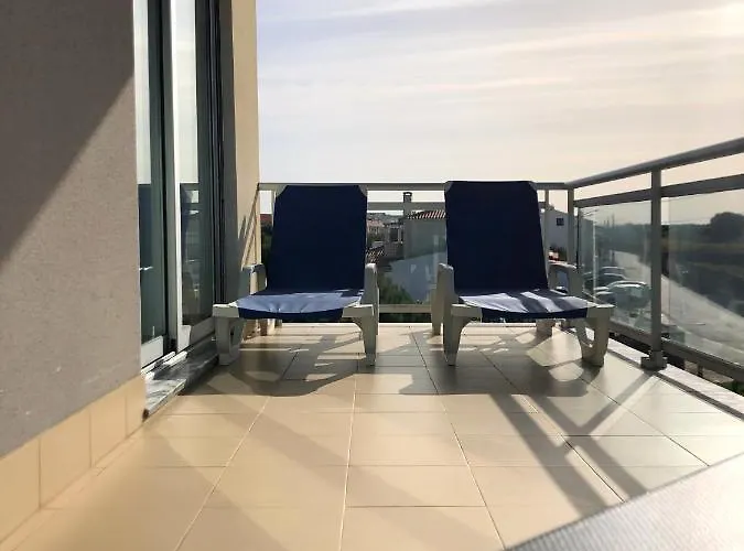 Alojamentos Campo & Mar-t2 Com Piscina * São Martinho do Porto