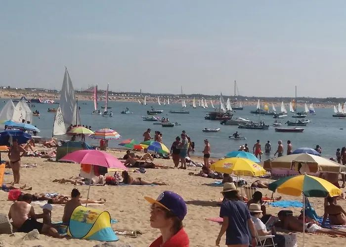 Alojamentos Campo & Mar-t2 Com Piscina *